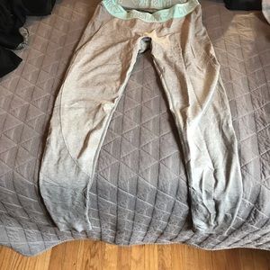 Grey gym shark flex leggings